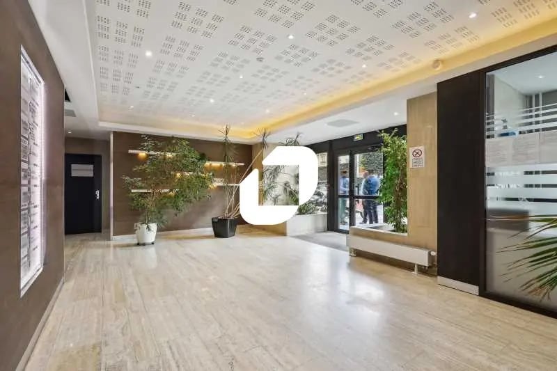 40 Boulevard Henri Sellier, Suresnes for sale - Lobby - Image 1 of 11