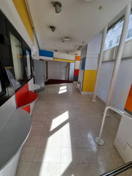 Commerce de détail dans Nantes à louer - Hall d’entrée - Image 3 de 3