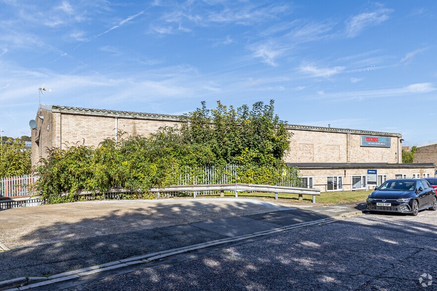 Redlands, Coulsdon à louer - Photo principale - Image 1 de 1