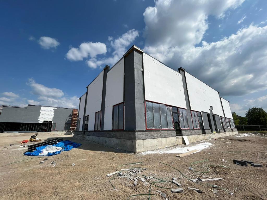 2140 Kains Rd, London, ON à vendre Photo du bâtiment- Image 1 de 1