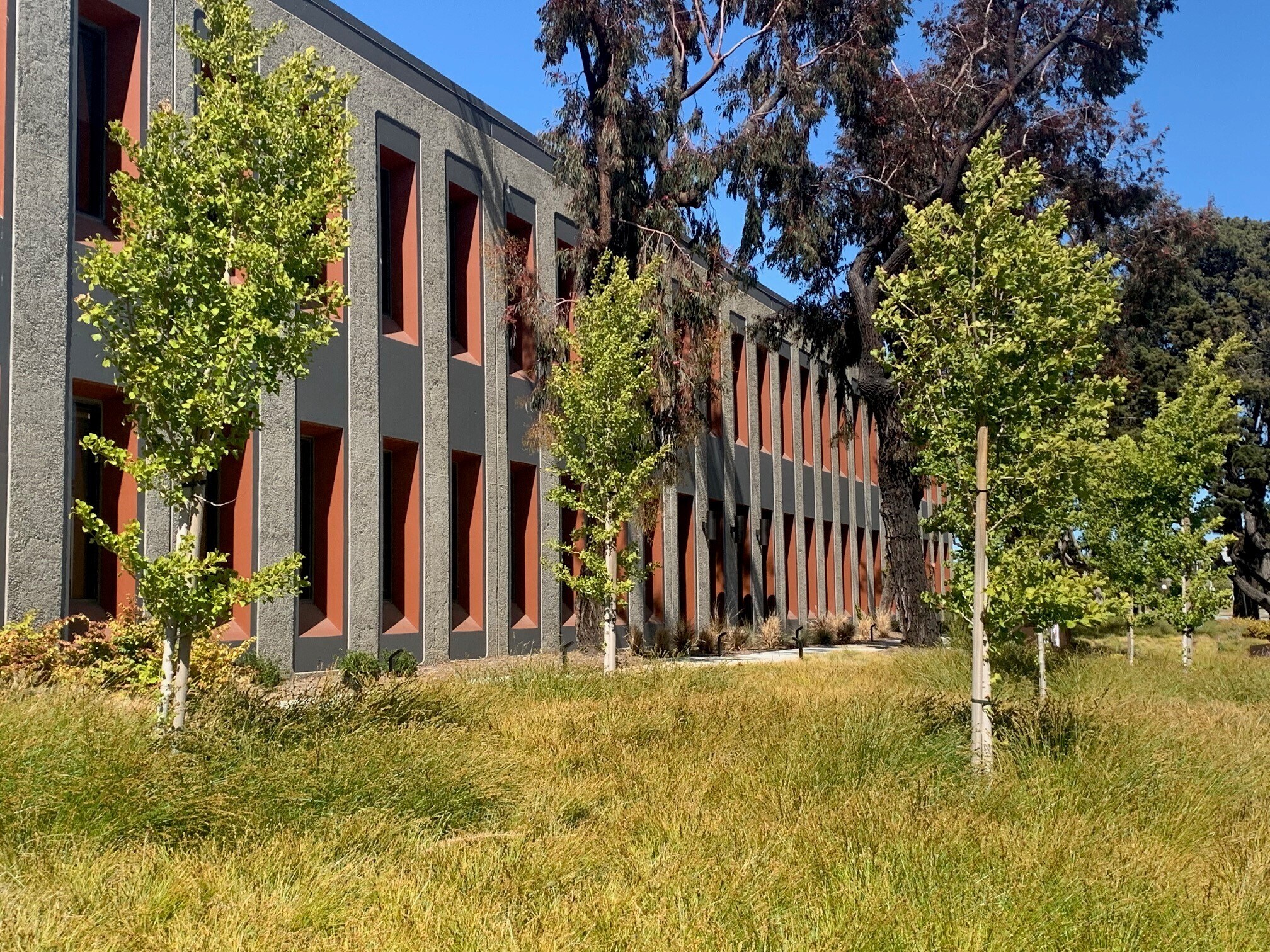 453-467 Forbes Blvd, South San Francisco, CA à louer Photo du bâtiment- Image 1 de 6