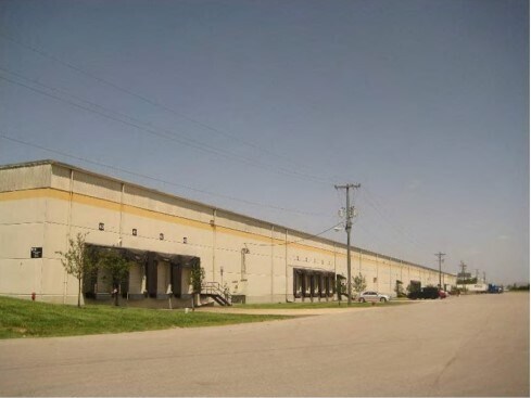 8185-8199 National Tpke, Louisville, KY à louer Photo du bâtiment- Image 1 de 3