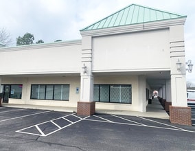 501-517 Lillington Hwy, Spring Lake, NC for lease Building Photo- Image 2 of 3