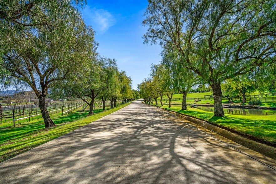 26353 Old Julian Hwy, Ramona, CA à vendre - Photo du bâtiment - Image 3 de 52