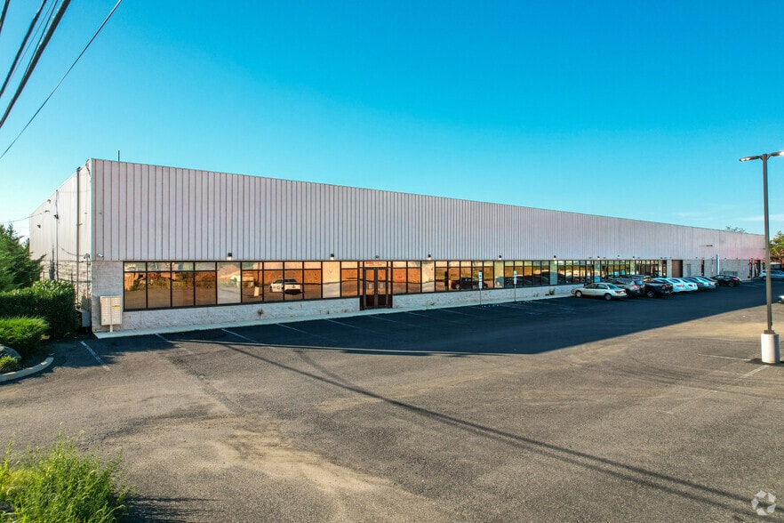 2500 State Rd, Bensalem, PA for lease - Building Photo - Image 3 of 11