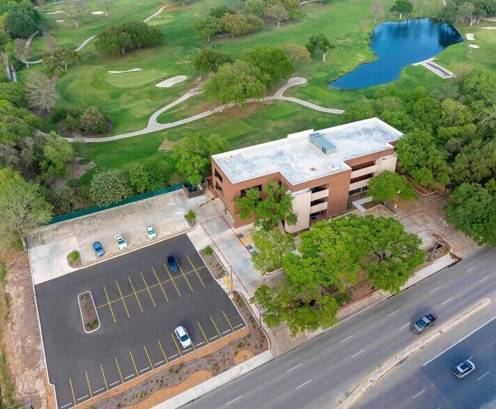 1901 Babcock Rd, San Antonio, TX à vendre - Photo du bâtiment - Image 2 de 29