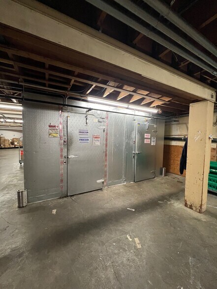 1815 NE 43rd Ave, Portland, OR à louer - Photo du bâtiment - Image 3 de 13