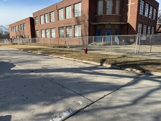 Plus de détails pour 26123 McDonald St, Dearborn Heights, MI - Spécialité à vendre