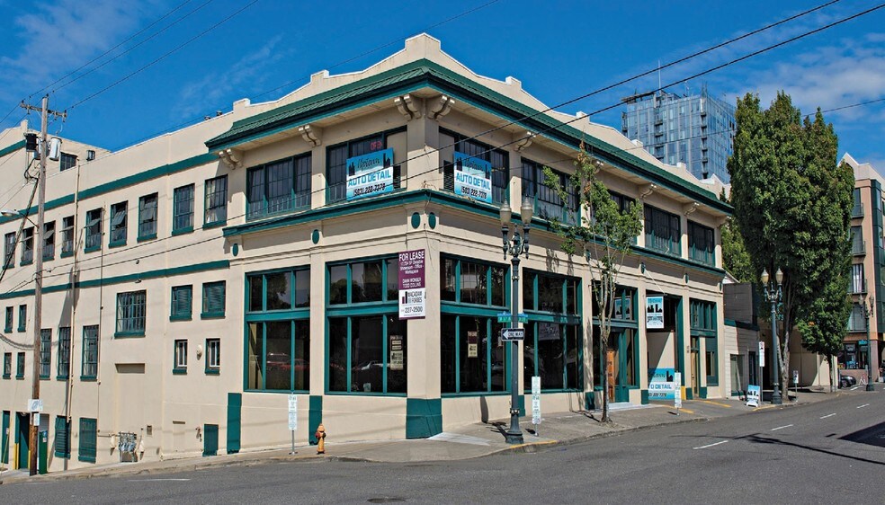 1543-1563 SW Alder St, Portland, OR à louer - Photo du bâtiment - Image 2 de 7