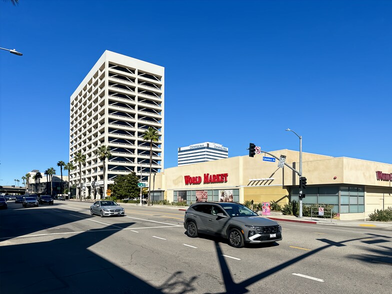 15233 Ventura Blvd, Sherman Oaks, CA à louer - Photo du bâtiment - Image 3 de 13