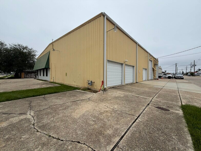 1212 27th St, Kenner, LA à louer - Photo du bâtiment - Image 2 de 3
