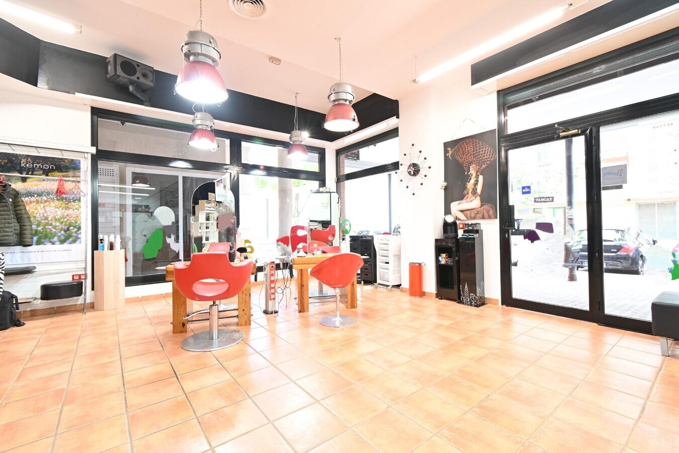 Vilanova i la Geltrú, BAR 08800 - Unit 8-8A -  - Interior Photo - Image 1 of 15