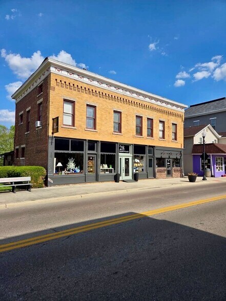 24 N Miami St, West Milton, OH à louer - Photo du bâtiment - Image 2 de 6