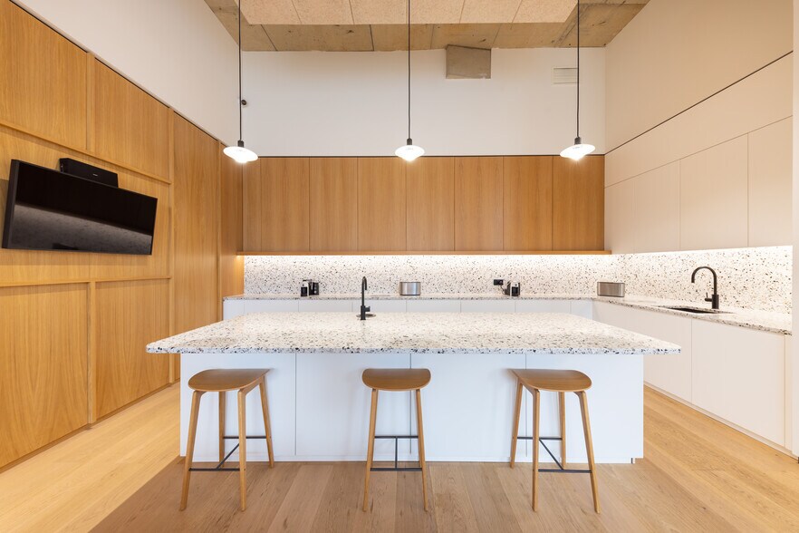 120 The Broadway, Londres à louer - Photo intérieure - Image 2 de 3