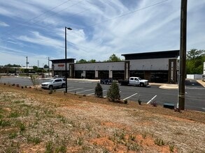 5696 W Gate City Blvd, Greensboro, NC for lease Building Photo- Image 2 of 3