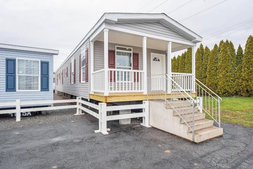 Chapel Dr, Pine Grove, PA for sale - Building Photo - Image 2 of 15