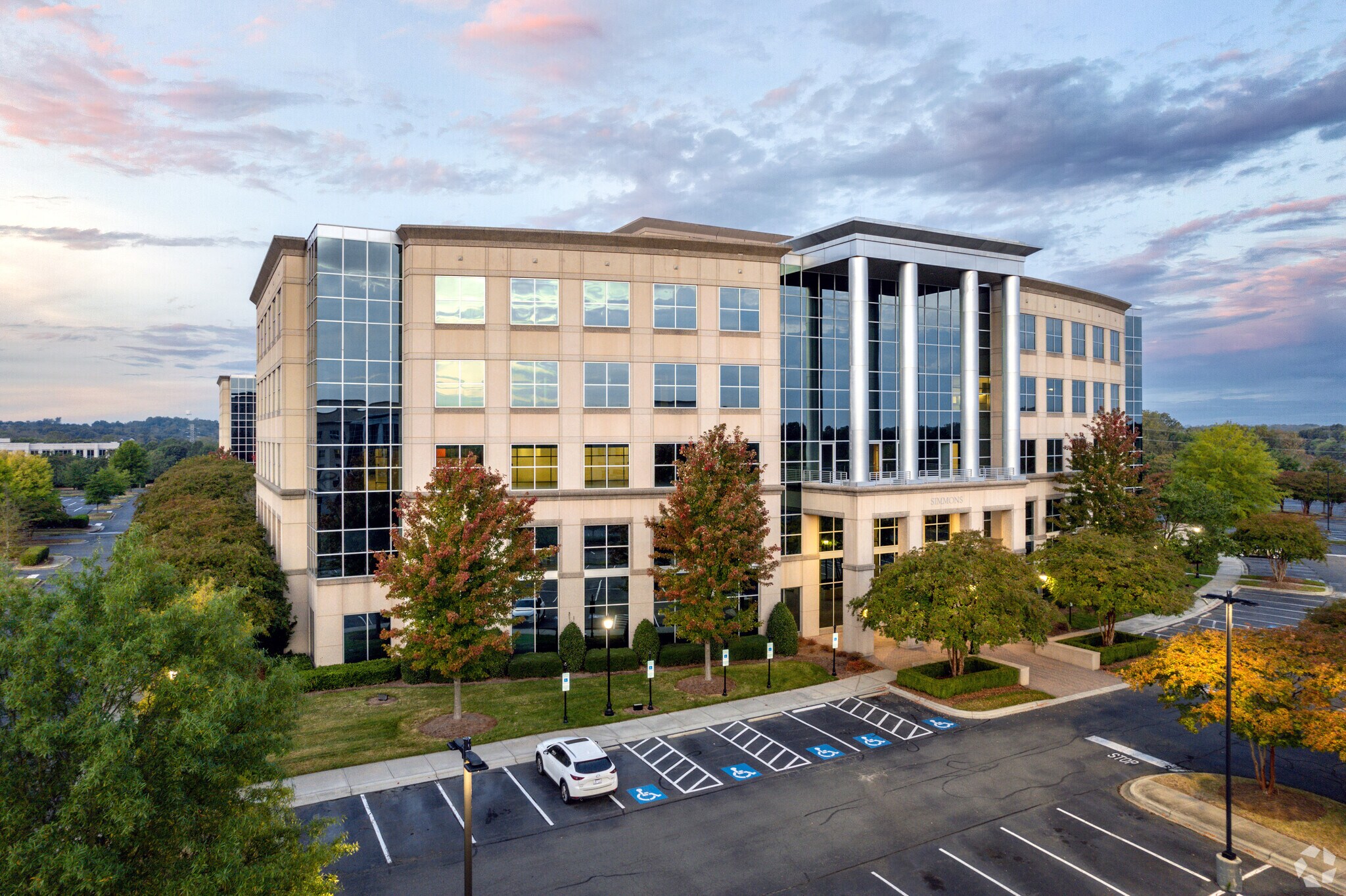 13840 Ballantyne Corporate Pl, Charlotte, NC for lease Primary Photo- Image 1 of 8