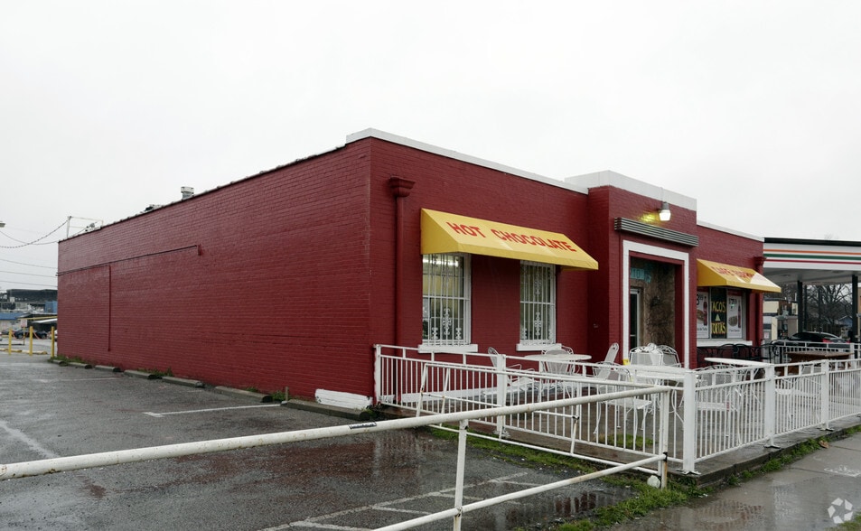 5710 Richmond Ave, Dallas, TX for lease - Building Photo - Image 2 of 2