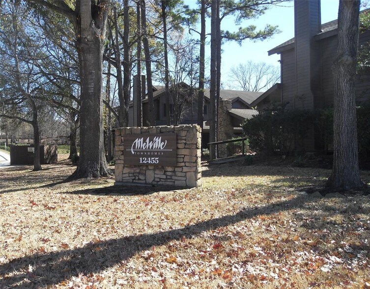 12455 Melville Dr, Montgomery, TX à vendre - Photo du bâtiment - Image 1 de 90