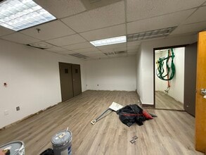 446-450 Union Blvd, Allentown, PA for lease Interior Photo- Image 2 of 5