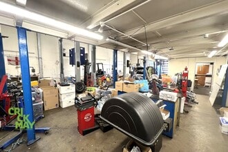 26A Stephenson Way, Crawley for lease Interior Photo- Image 2 of 6