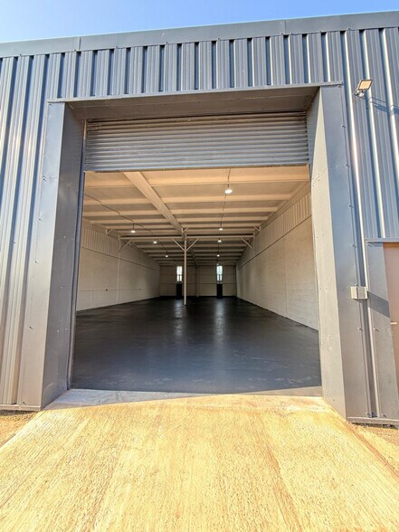 Sandars Rd, Gainsborough for lease - Building Photo - Image 3 of 7