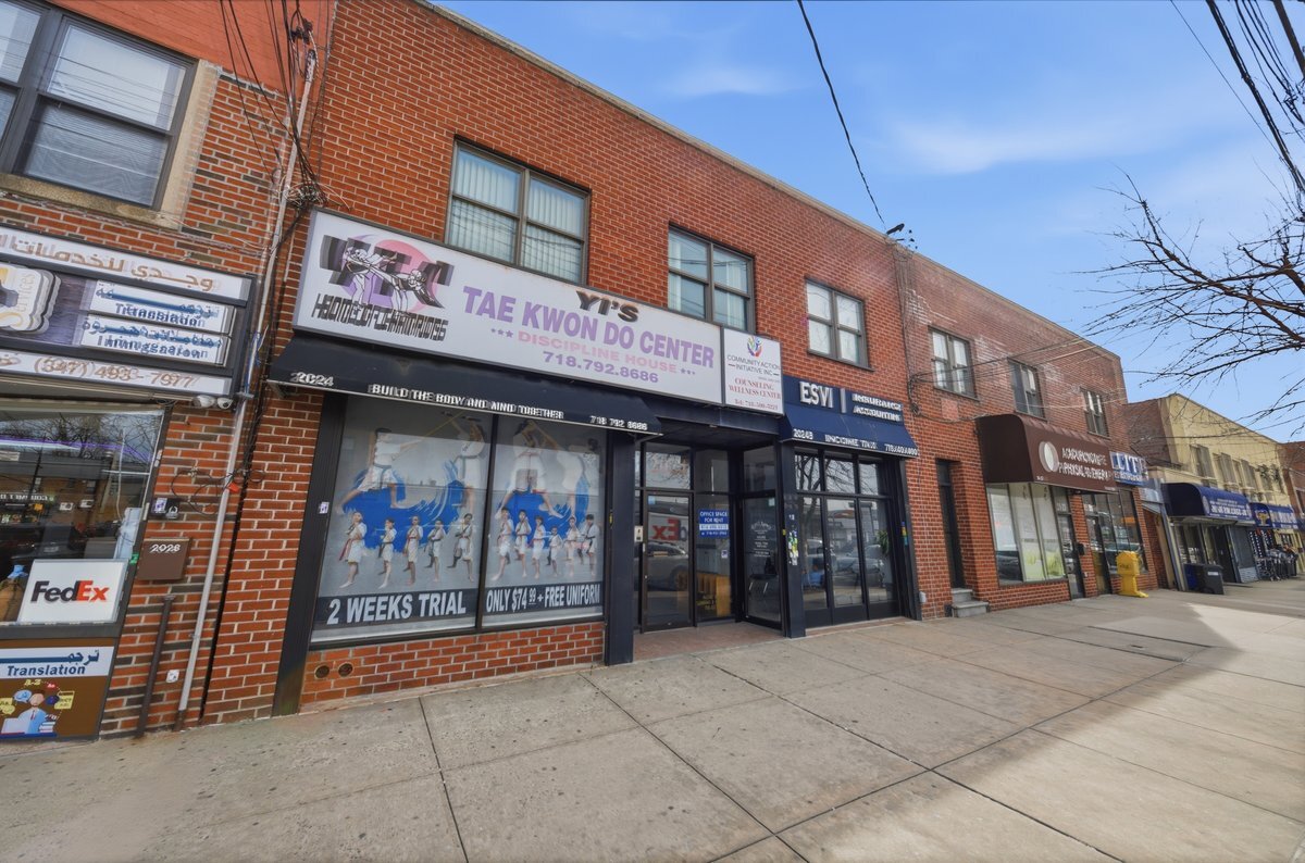 2020-2024 Williamsbridge Rd, Bronx, NY à louer Photo principale- Image 1 de 11