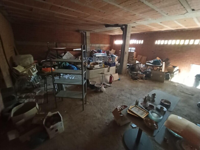 Commerce de détail dans Cáceres, Cáceres à louer - Photo du bâtiment - Image 2 de 4