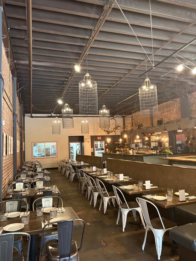 Plus de détails pour 330 Kuulei rd, Kailua, HI - Commerce de détail à louer