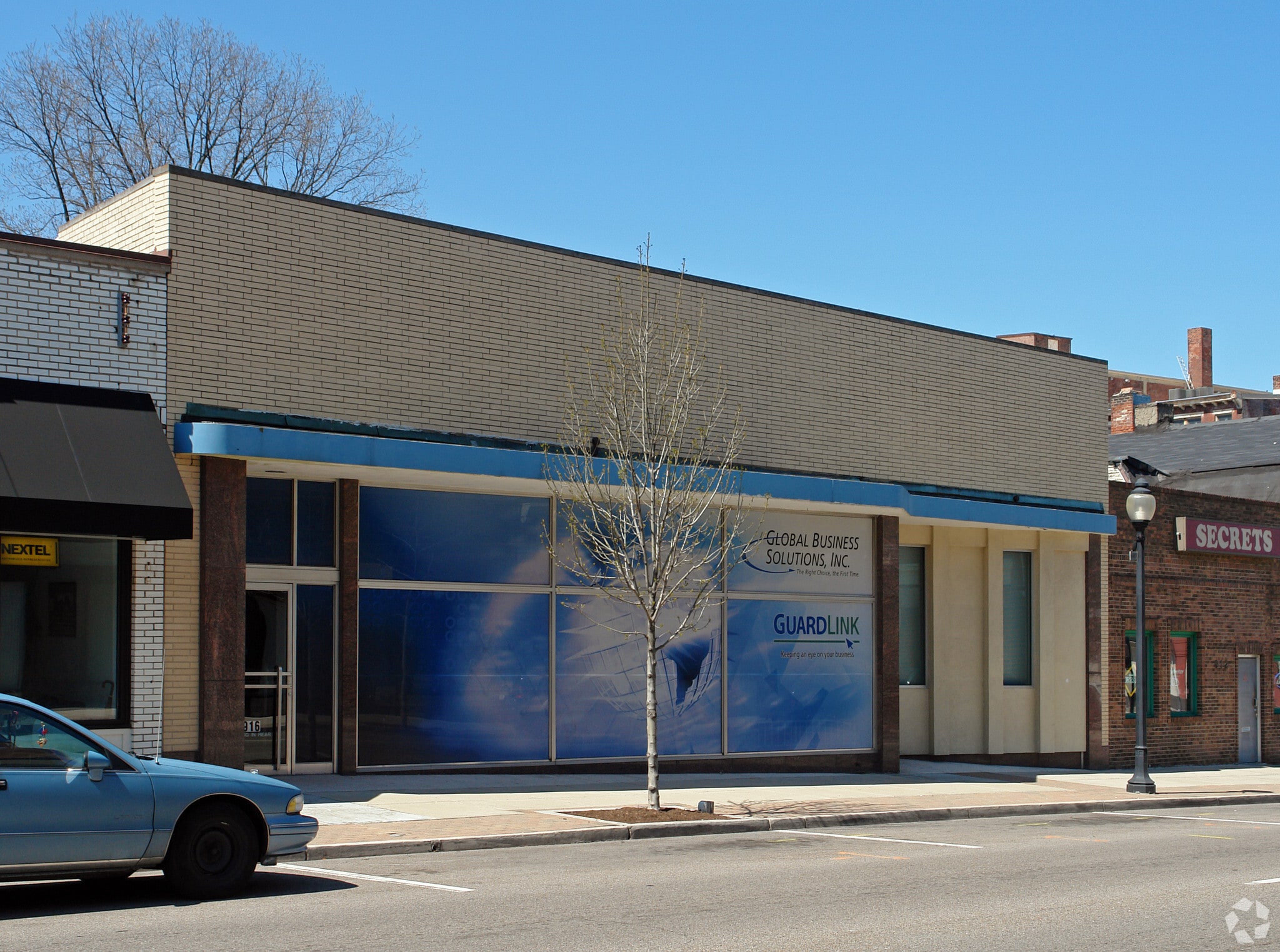 916 Monmouth St, Newport, KY for lease Primary Photo- Image 1 of 2