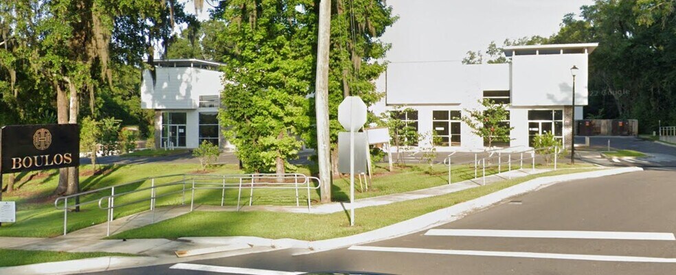 2176 Capital Cir SE, Tallahassee, FL à vendre - Photo du bâtiment - Image 2 de 2