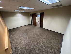 800 Silverado St, La Jolla, CA for lease Interior Photo- Image 2 of 10