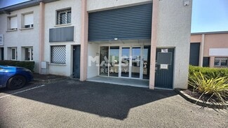 Plus de détails pour Local d'activités à louer