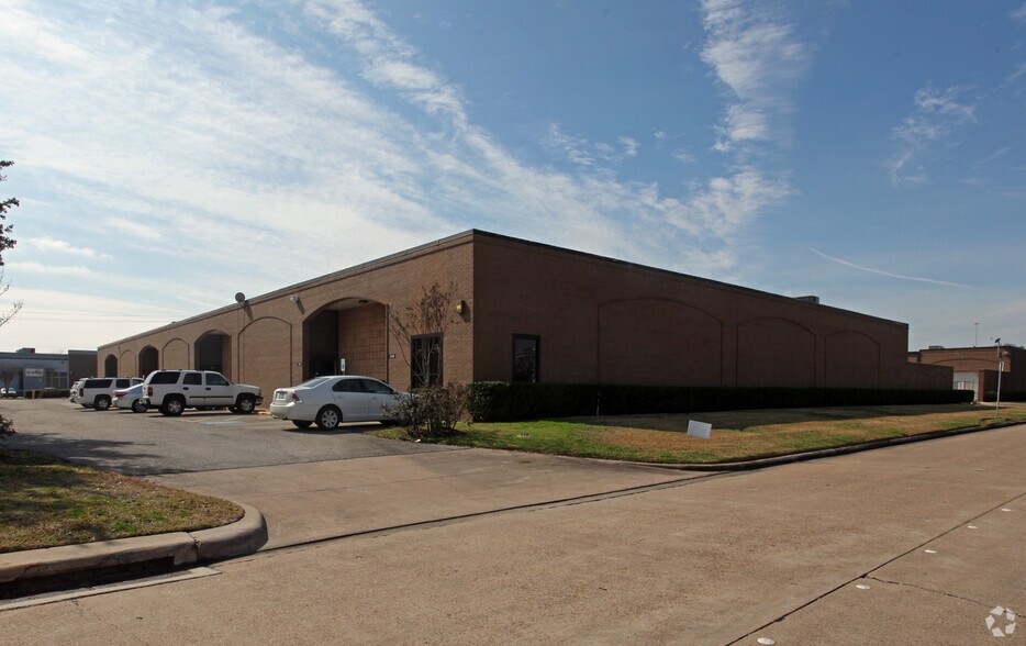 7240-7248 Wynnwood Ln, Houston, TX à louer - Photo du bâtiment - Image 2 de 6