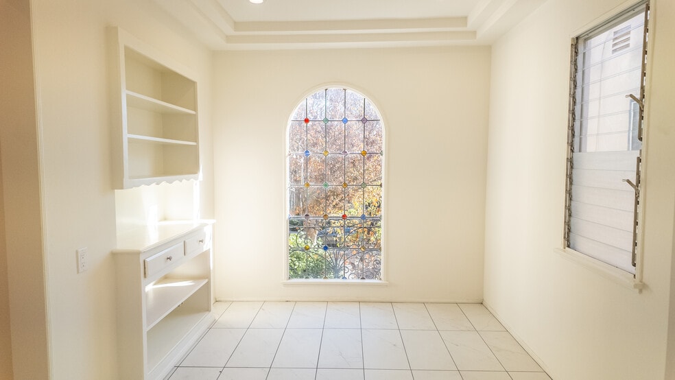 205 S Reeves Dr, Beverly Hills, CA for sale - Building Photo - Image 3 of 24