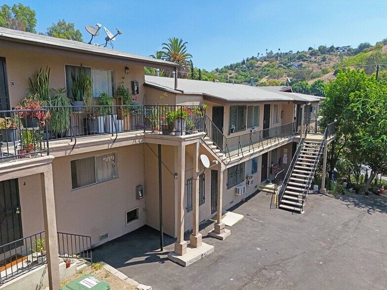 2931 Lincoln Park Ave, Los Angeles, CA à vendre - Photo du bâtiment - Image 2 de 13
