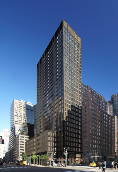 675 Third Ave, New York, NY for lease - Building Photo - Image 1 of 10