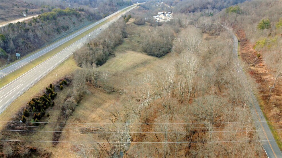 Lake Bonita Rd, Catlettsburg, KY à vendre - Photo du bâtiment - Image 2 de 22