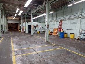 12 Baltic Ln, Fitchburg, MA for lease Interior Photo- Image 1 of 3