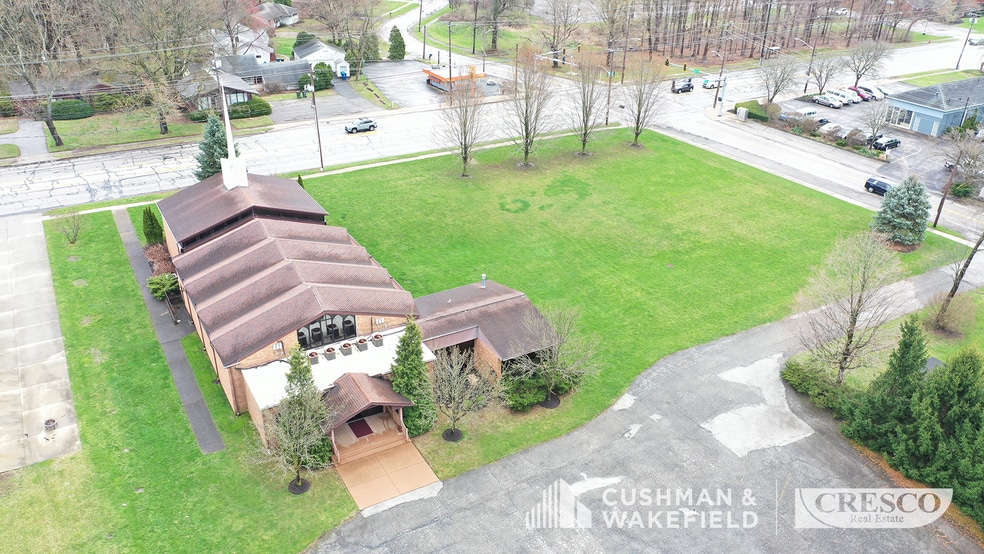 30450 Lorain Rd, North Olmsted, OH à vendre - Photo du bâtiment - Image 2 de 23
