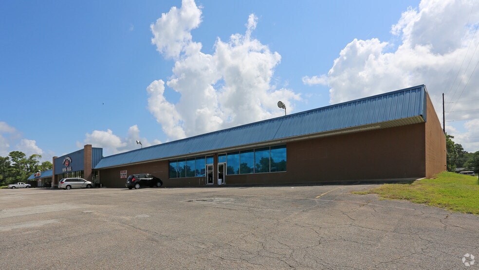 1404 N Washington Ave, Livingston, TX à vendre - Photo principale - Image 1 de 18