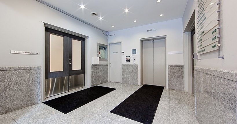 116 Simcoe St, Toronto, ON à louer - Photo intérieure - Image 2 de 6