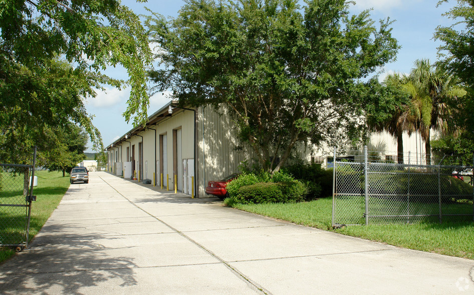 13537 Granville Ave, Clermont, FL for lease - Building Photo - Image 3 of 11