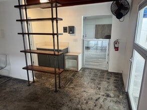 2309-2315 N Sepulveda Blvd, Manhattan Beach, CA for lease Interior Photo- Image 1 of 5