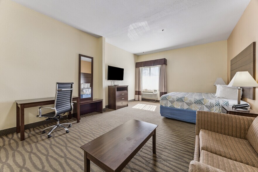 2601 Spencer Hwy, Pasadena, TX à vendre - Photo du bâtiment - Image 2 de 10