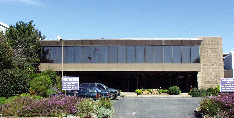 323 89th St, Daly City, CA for lease - Building Photo - Image 3 of 16
