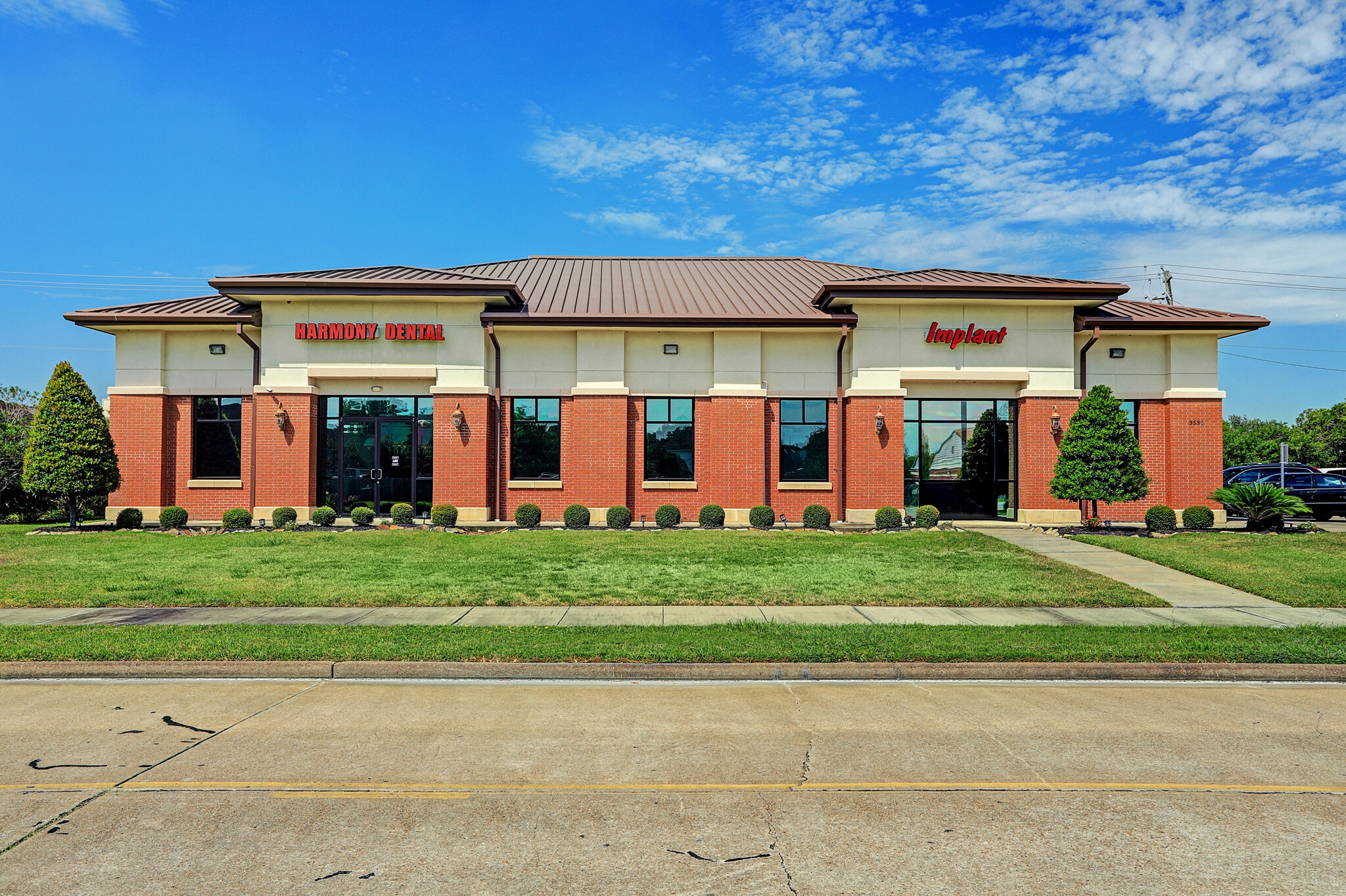3530 Sunset Meadows Dr, Pearland, TX for sale Building Photo- Image 1 of 32