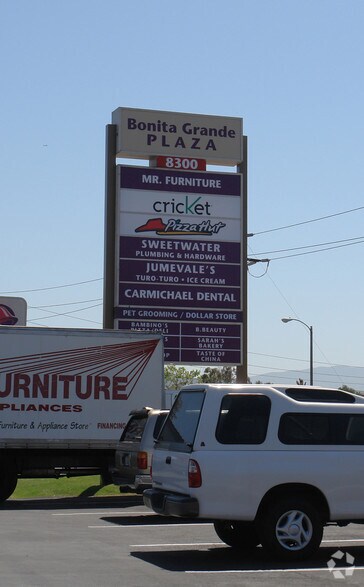 8300 Paradise Valley Rd, Spring Valley, CA for lease - Building Photo - Image 2 of 3