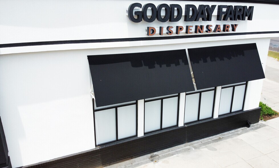 106 Stribling Dr, Brookhaven, MS à vendre - Photo du bâtiment - Image 3 de 8