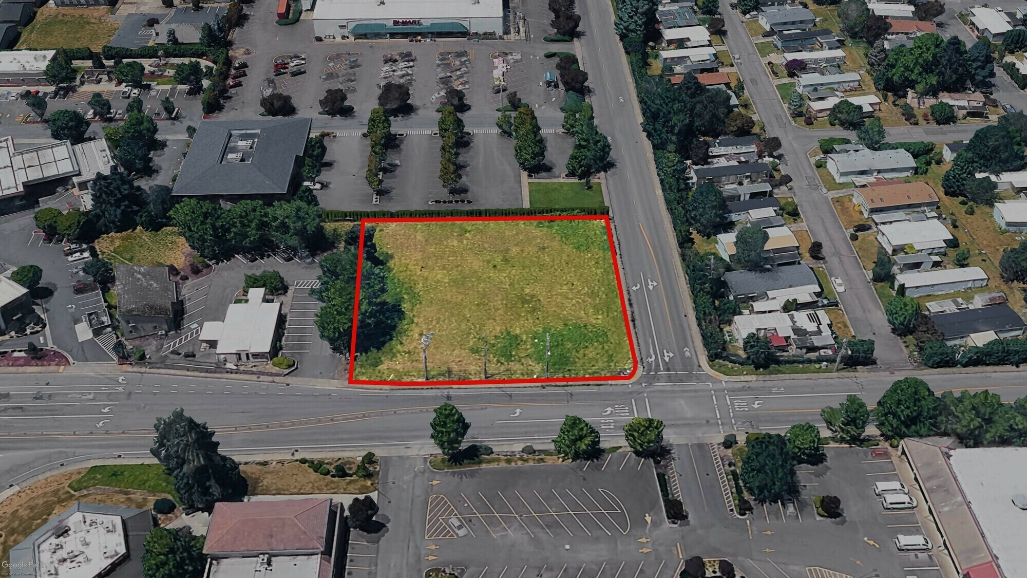 3200 E Haworth Ave, Newberg, OR à vendre Aérien- Image 1 de 3